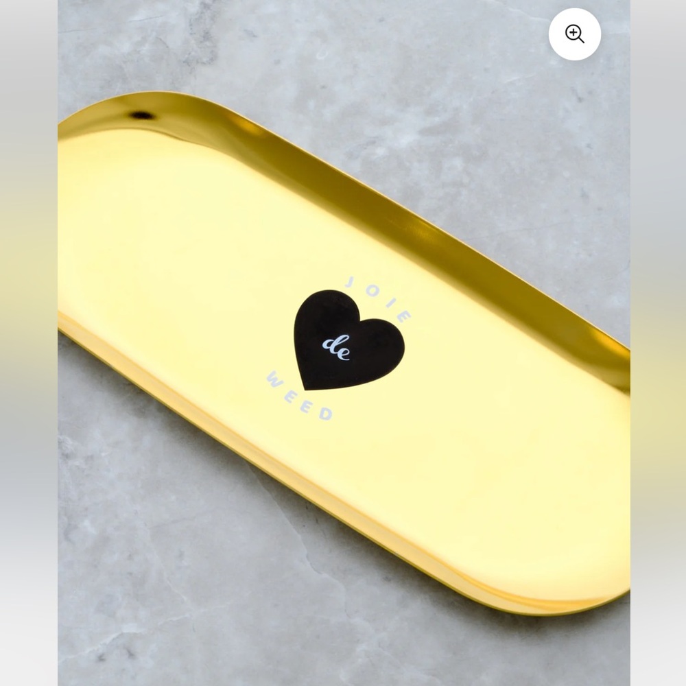 NIB Rogue Pac stainless steel joint rolling tray with gold finish